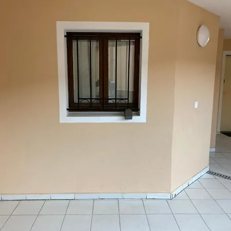 La Palme D'azur - Petersen App 610 *